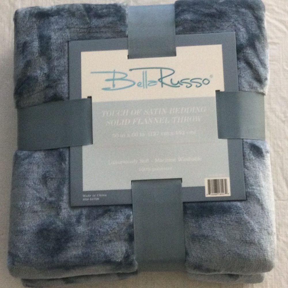 Blue Flannel Throw Blanket New